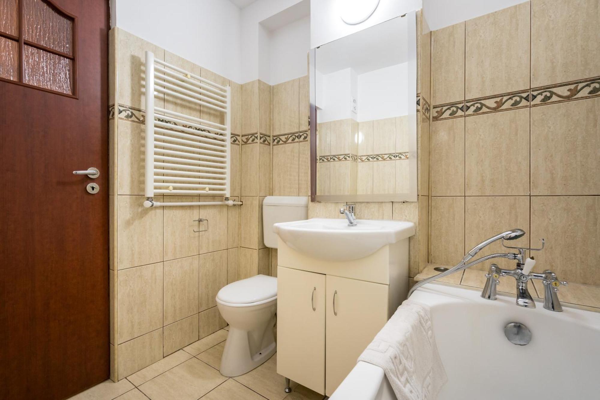 Tranquil Unirii Residence - Elegant & Spacious Living With Parking Steps From Parliament Bukarest Exteriör bild