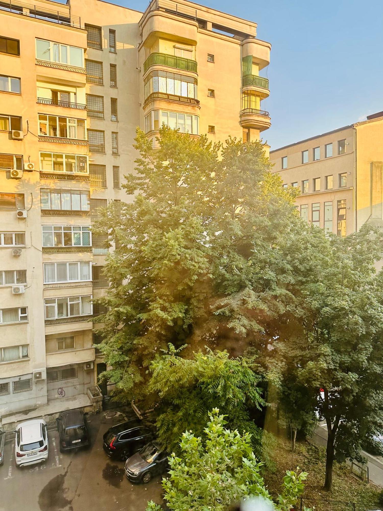 Tranquil Unirii Residence - Elegant & Spacious Living With Parking Steps From Parliament Bukarest Exteriör bild
