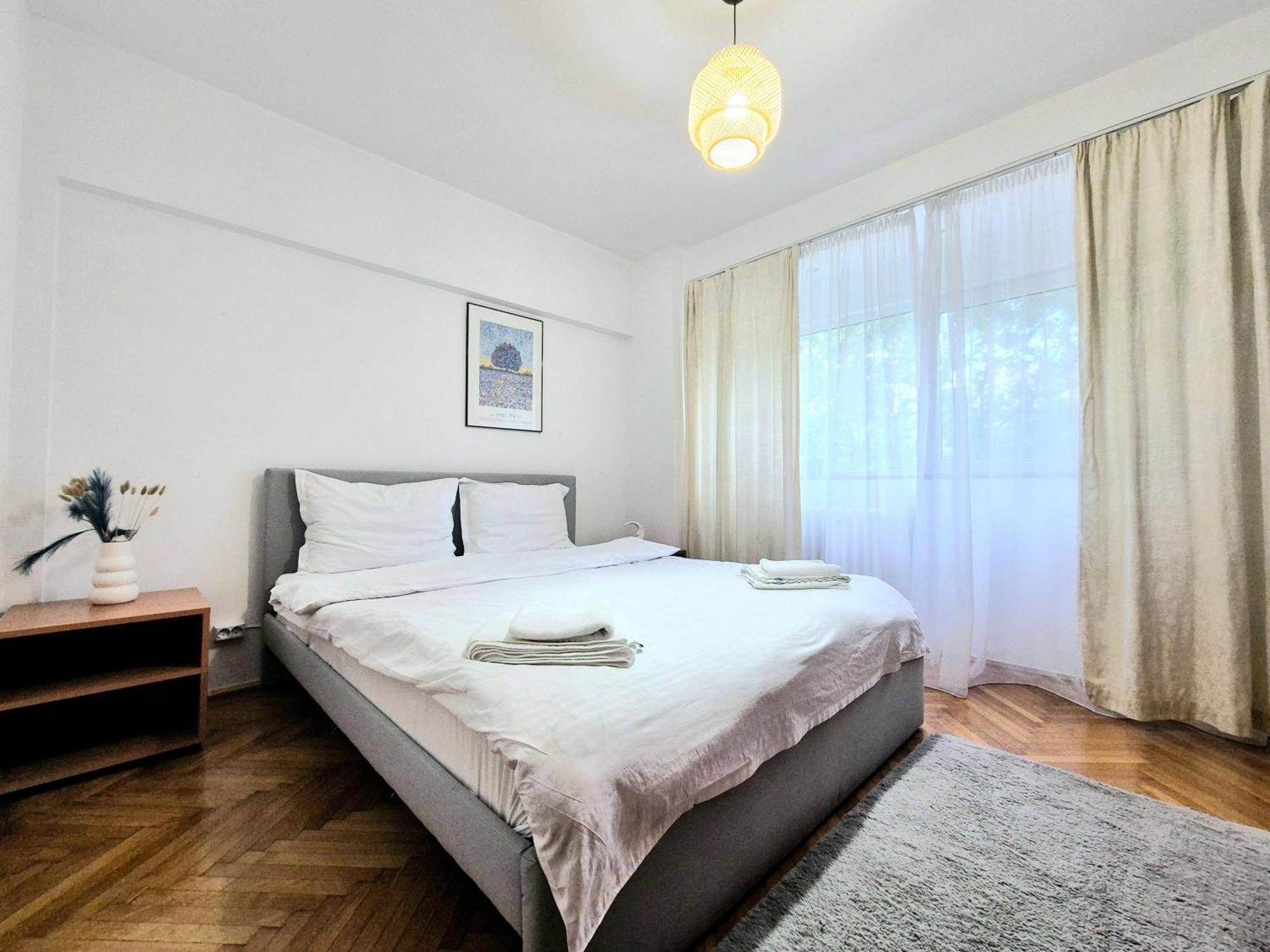 Tranquil Unirii Residence - Elegant & Spacious Living With Parking Steps From Parliament Bukarest Exteriör bild