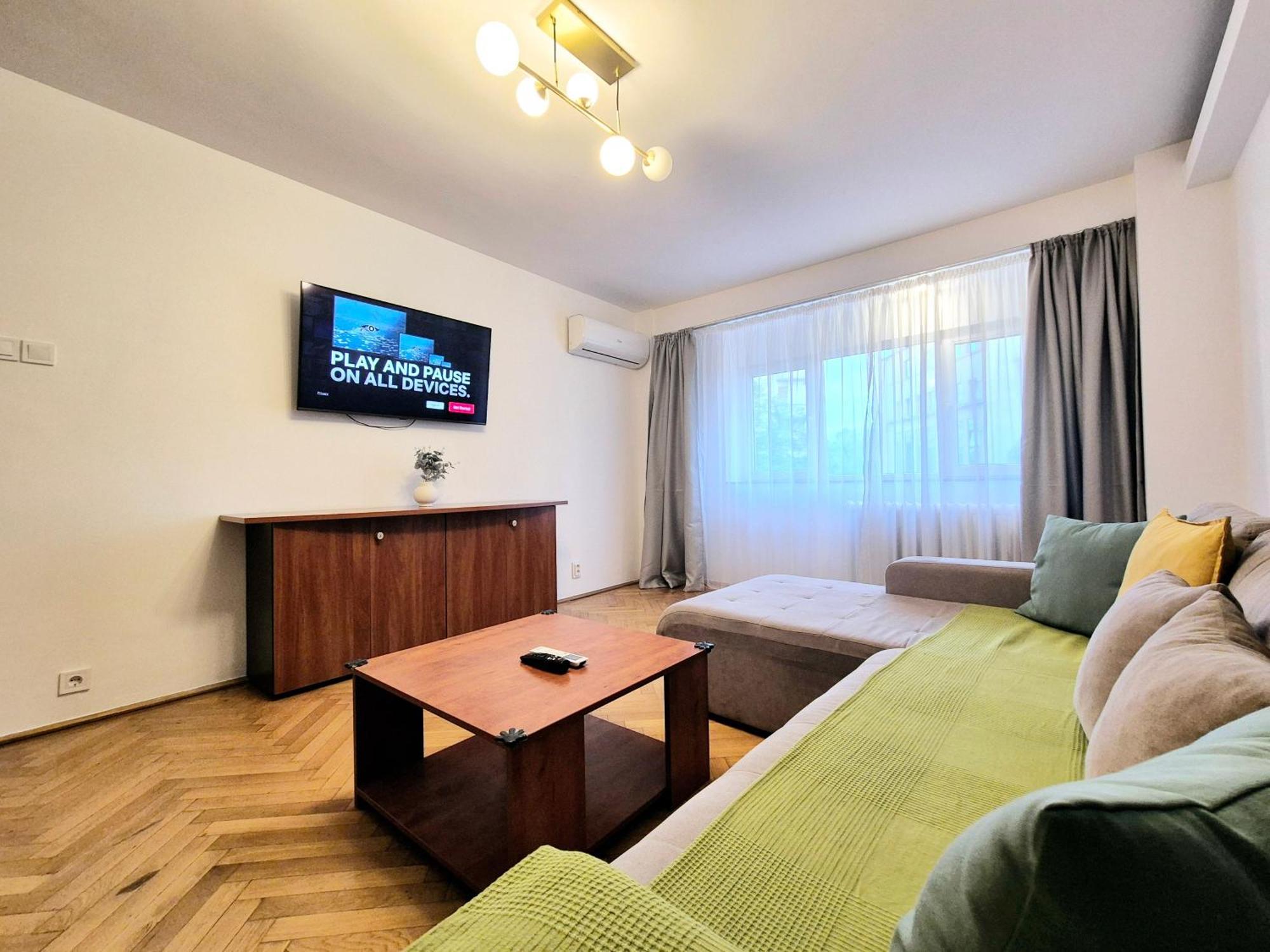Tranquil Unirii Residence - Elegant & Spacious Living With Parking Steps From Parliament Bukarest Exteriör bild